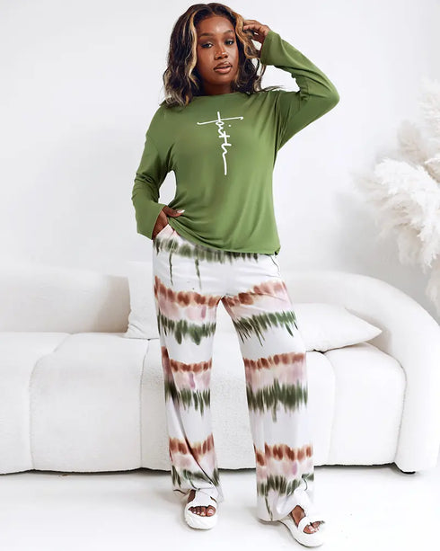 2 Pieces Outfit Christmas Tree Print Plaid Print Spliced Long Sleeve Top and Plaid Print Elastic Waist Pants Set Casual Pajamas Set green