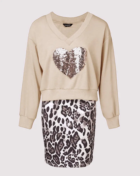 2 Piece Contrast Sequin Heart Pattern V-Neck Sweatshirt Leopard Print Sleeveless Tank Dress Set Apricot