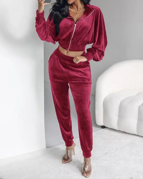 2 Piece Velvet Lounge Outfits Zip Up Crop Sweatshirt and Cuffed Sweatpants with Pockets Wine red