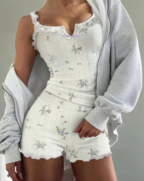 2 Pieces Outfit Bowknot Decor Notch Neck Adjustable Straps Ruffles Camisole Top and Elastic Waist Shorts Set Casual Ditsy Floral Print Frill Trim Jacquard Textured Pajamas Set white
