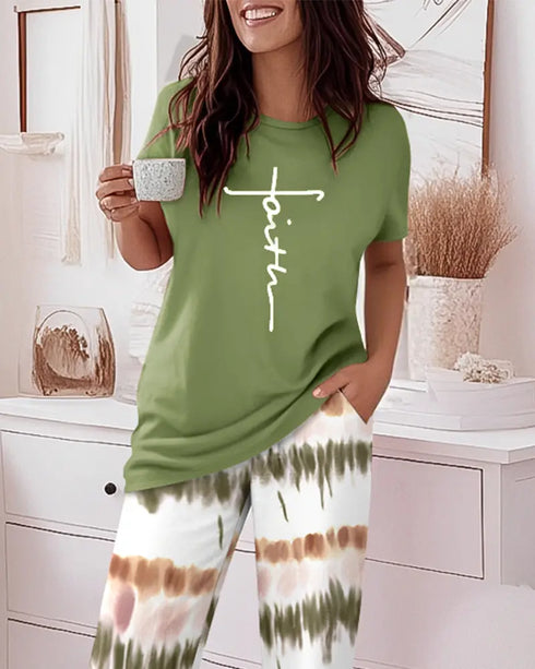 2 Pieces Outfit Floral Print Short Sleeve Top and Casual Plaid Heart Pattren Lounge Pants Set green