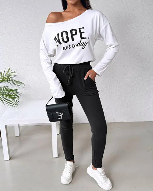 2 Pieces Outfit Long Sleeve Skew Neck Pullover Top and Drawstring Elastic Waist Slim Fit Pants Set black