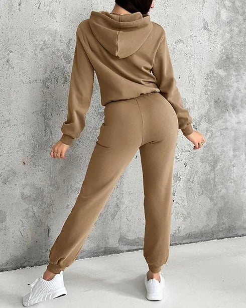 2 Pieces Outfit Kangaroo Pocket Thermal Lined Drawstring Hoodie Sweatshirt and Casual Elastic Waist Cinched Ribbed Cuffs Sporty Sweatpants Set khaki