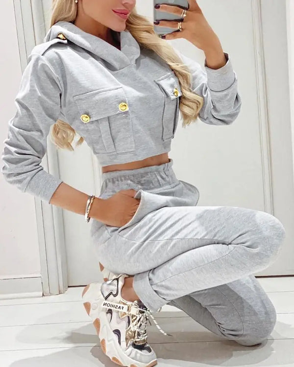2 Pieces Outfit Button Decor Flap Pockets Design Crop Hoodie Sweatshirt and Stretchy Waist Slim Fit Sweatpants Set light gray