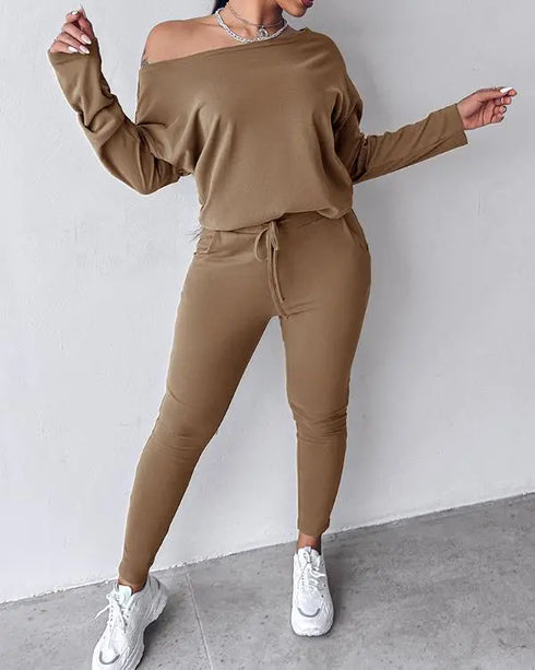 2 Pieces Outfit Long Sleeve Skew Neck Pullover Top and Drawstring Elastic Waist Slim Fit Pants Set khaki