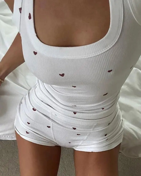 2 Pieces Outfit Bowknot Decor Notch Neck Adjustable Straps Ruffles Camisole Top and Elastic Waist Shorts Set Casual Ditsy Floral Print Frill Trim Jacquard Textured Pajamas Set white