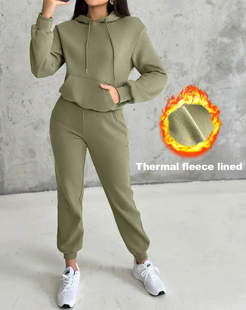 2 Pieces Outfit Kangaroo Pocket Thermal Lined Drawstring Hoodie Sweatshirt and Casual Elastic Waist Cinched Ribbed Cuffs Sporty Sweatpants Set green