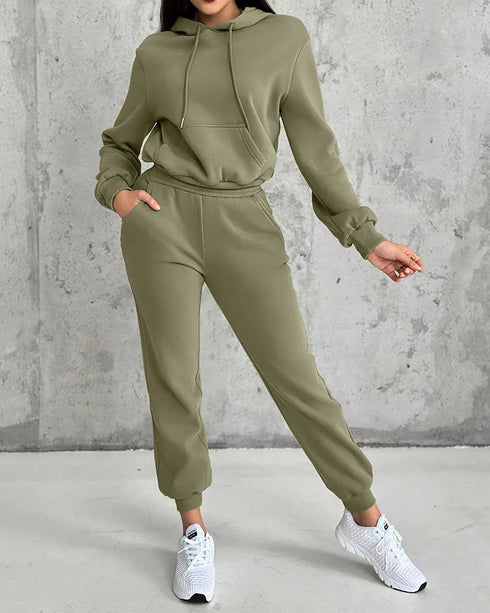 2 Pieces Outfit Kangaroo Pocket Thermal Lined Drawstring Hoodie Sweatshirt and Casual Elastic Waist Cinched Ribbed Cuffs Sporty Sweatpants Set green