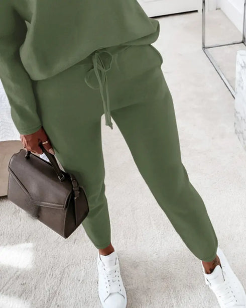 2 Pieces Outfit Long Sleeve Skew Neck Pullover Top and Drawstring Elastic Waist Slim Fit Pants Set green