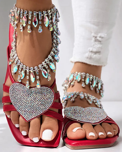 Heart Pattern Rhinestone Decor Slippers red